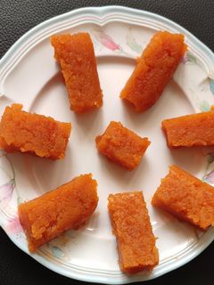 பப்பாளி மைசூர் பாக் (Papaya Mysore Pak) செய்முறை முக்கிய புகைப்படம்