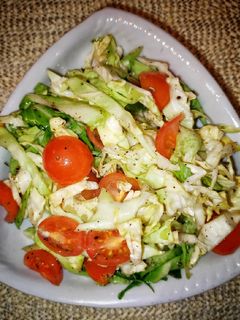 Фото Салат з молодої капусти.