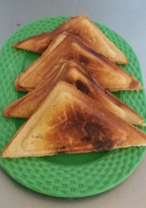 A picture of Sausage Toasts.