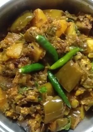 সিম বেগুন ঘন্ট (shim begun ghonto recipe in Bengali) রেসিপির প্রধান ছবি