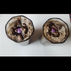 A picture of Oreo shake.
