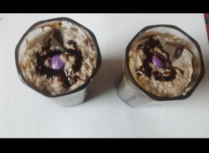 A picture of Oreo shake.