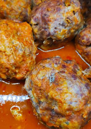 Una foto de Albóndigas de carne con salsa