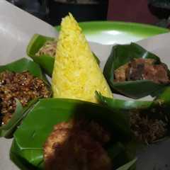 Nasi Kuning Magic Com-レシピのメイン写真