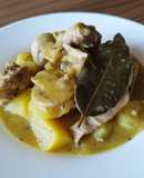 Guiso de conejo y patatas con salteado de champiñones