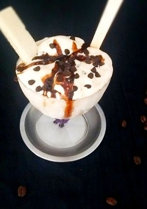 A picture of Chocolate Chip Coffee Ice cream.