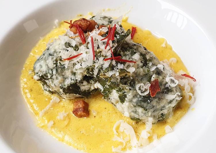 Gnudi al tarassaco con pancetta, zucchine e zafferano
