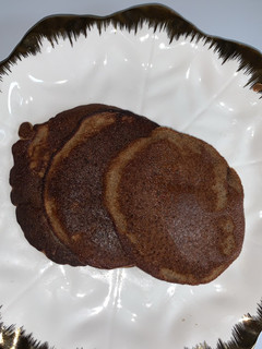 A picture of Simple chocolate pancake.