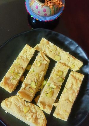 A picture of Soft Mouthmelting Sweet Mysore Pak.