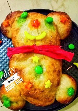 টেডী বিয়ার কিডী বান (teddy bear kiddy bun recipe in Bengali) রেসিপির প্রধান ছবি