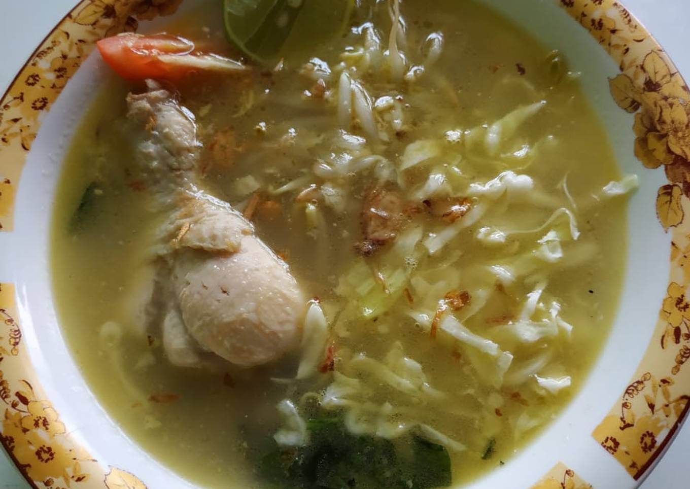 Soto ayam bening gurih