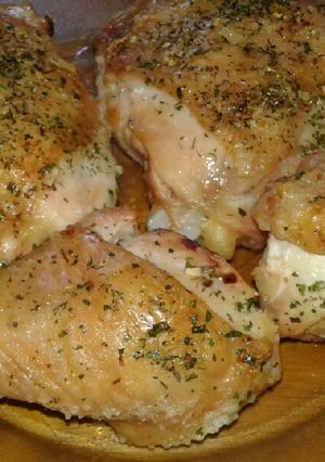 Una foto de Pata muslo al horno con hierbas