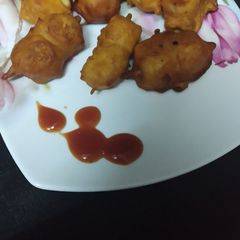 A picture of Paneer schezwan fritters.