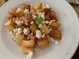 Trocitos de Yuca c/n queso Feta
