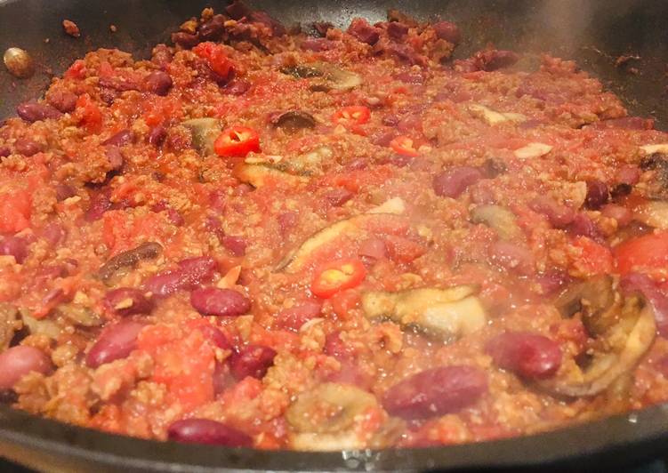 Steps to Make Veggie chilli con carne in 13 Minutes at Home