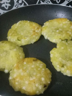 साबूदाना वड़ा (Sabudana vada recipe in Hindi) रेसिपी मुख्य फोटो