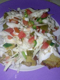 Una foto de Ensalada de col (repollo) Deliciosa!!!!!