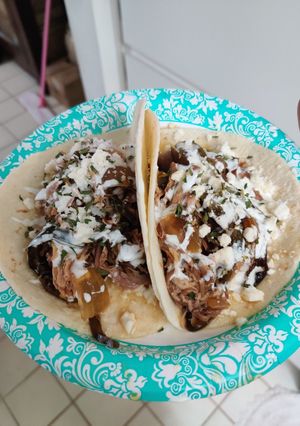 A picture of Slow Cooker Pork Tacos.