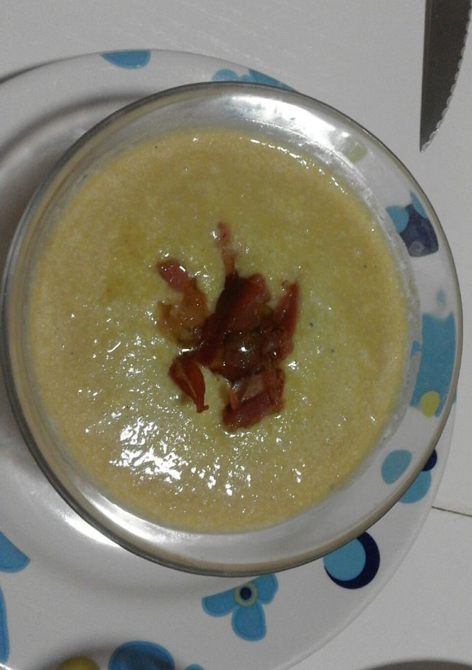 Una foto de Vichyssoise con jamón