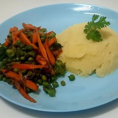 Mashed potatoes with Broccoli,green peas and carrots A picture of Mashed potatoes with Broccoli,green peas and carrots.