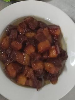 Hình của món Thịt kho tàu.