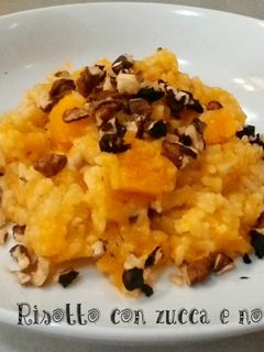 Foto di Risotto con zucca e noci
