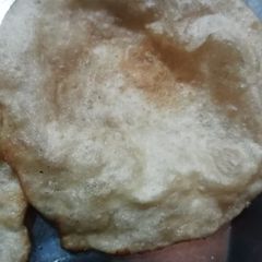 A picture of Suji Bhatura.