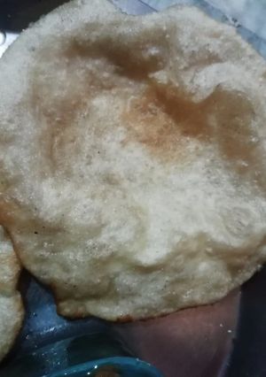 A picture of Suji Bhatura.