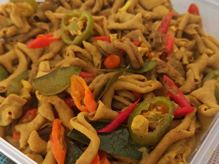 Cara Gampang Menyiapkan Resep Usus bumbu kuning ala warteg yang Lezat Sekali Anti Ribet, Bikin Ngiler