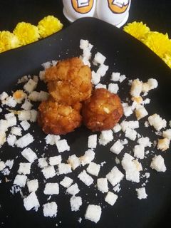 பிரட் எக் பால்ஸ் செய்முறை முக்கிய புகைப்படம்
