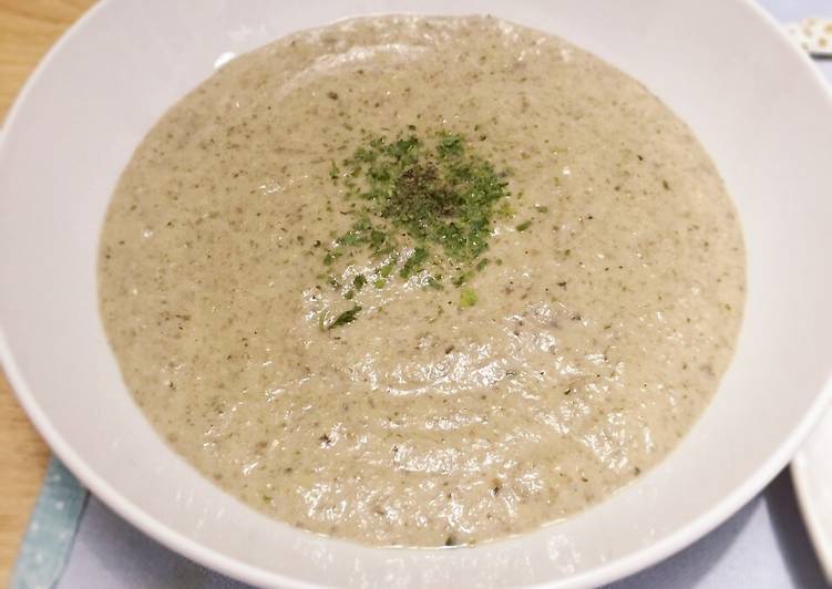 Recipe of Homemade Cream of Mushroom soup