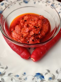लाल मिर्च चटनी (Lal Mirch chutney recipe in Hindi) रेसिपी मुख्य फोटो