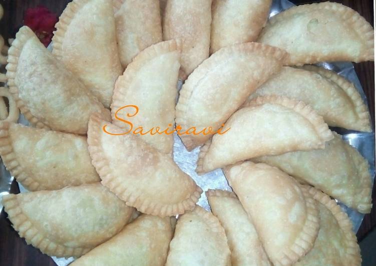 Dry fruits Gujiya/Karikadabu