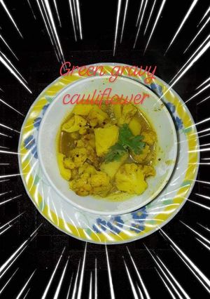 A picture of Green gravy cauliflower.