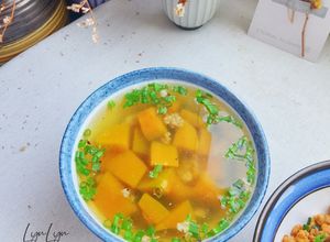 Hình của món 🔸️CANH BÍ ĐỎ THỊT BĂM.