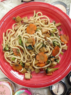A picture of Veggie & Fish Cake fried udon.