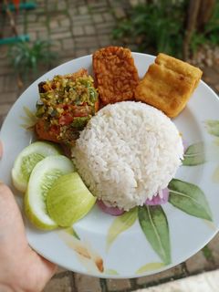 Foto resep Ayam penyet sambel ijo