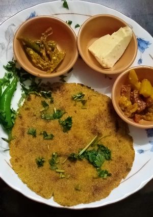 A picture of Mix Masala Paratha.