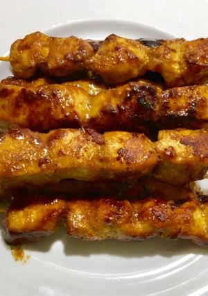 A picture of Chicken skewers (Vietnamese style).