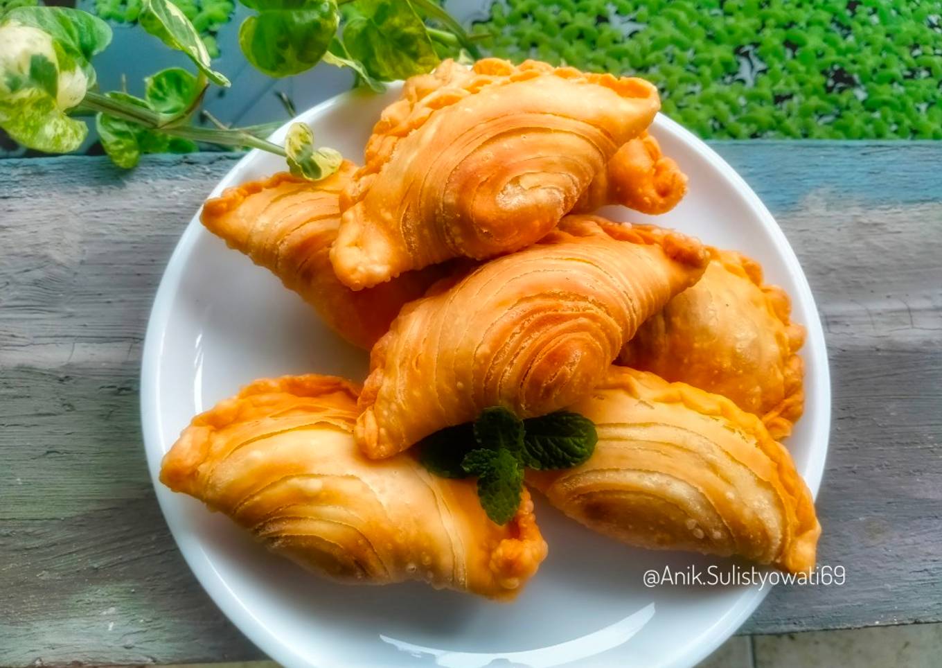 Karipap Pastel Pusing Singapore