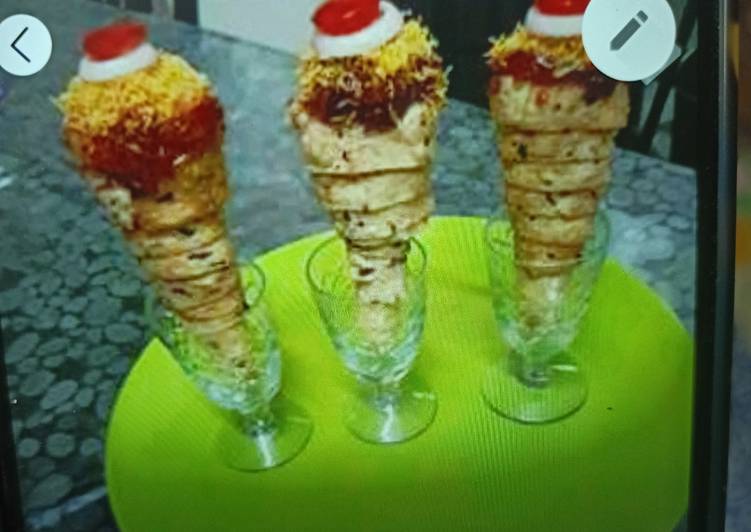 Step-by-Step Guide to Make Award-winning Spicy Papad cone chaat