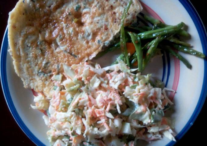 Coleslaw, omelette and veggies