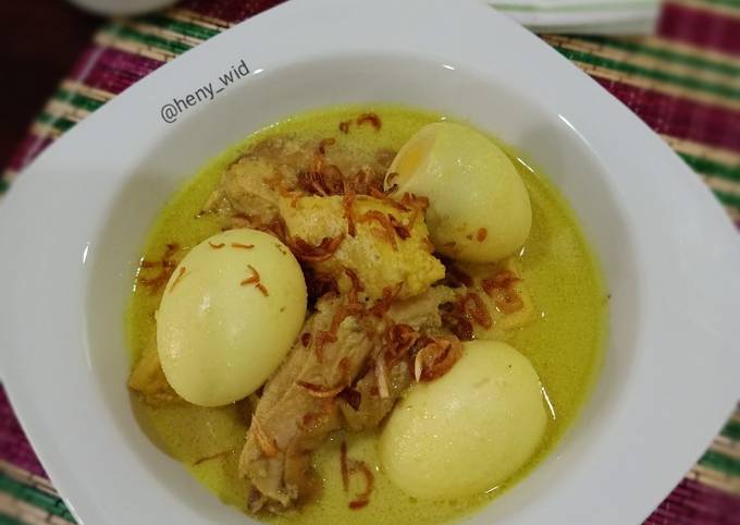 Opor Telur Ayam dan Tahu