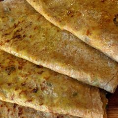 A picture of Sweet corn parathas.