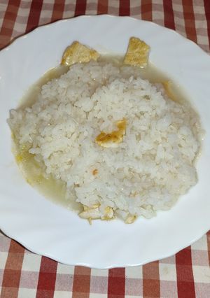Una foto de Arroz blanco con pechuga