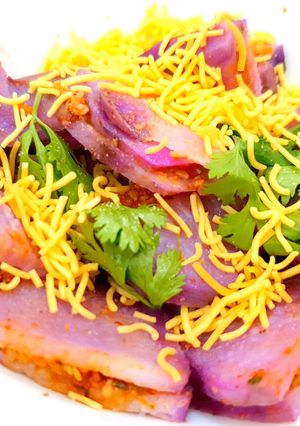 કંદ સેન્ડવીચ (Kand Sandwich Recipe in Gujarati) રેસીપી મુખ્ય ફોટો