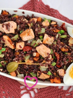 Foto de Salada de Salmão com Arroz Negro