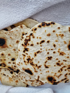 Una foto de Pan árabe casero (sin horno)