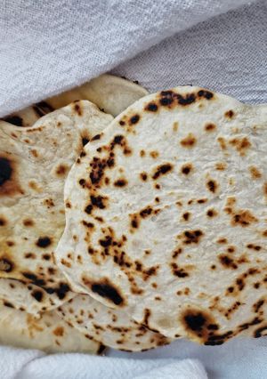 Una foto de Pan árabe casero (sin horno)