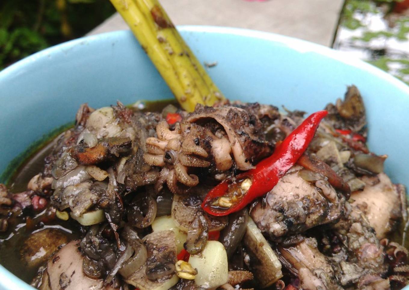 Cumi dengan bumbu cincang (Yawak Nuss)